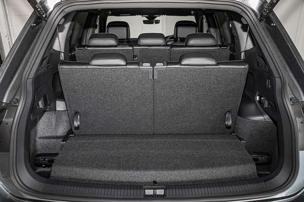 2024 Volkswagen Tiguan Wolfsburg Edition Allspace 5N