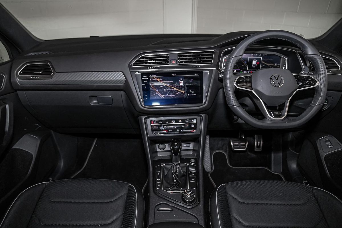 2024 Volkswagen Tiguan Wolfsburg Edition Allspace 5N