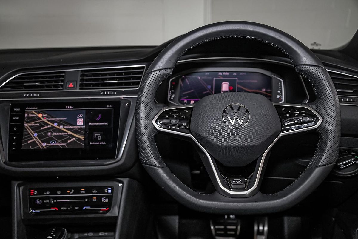 2024 Volkswagen Tiguan Wolfsburg Edition Allspace 5N