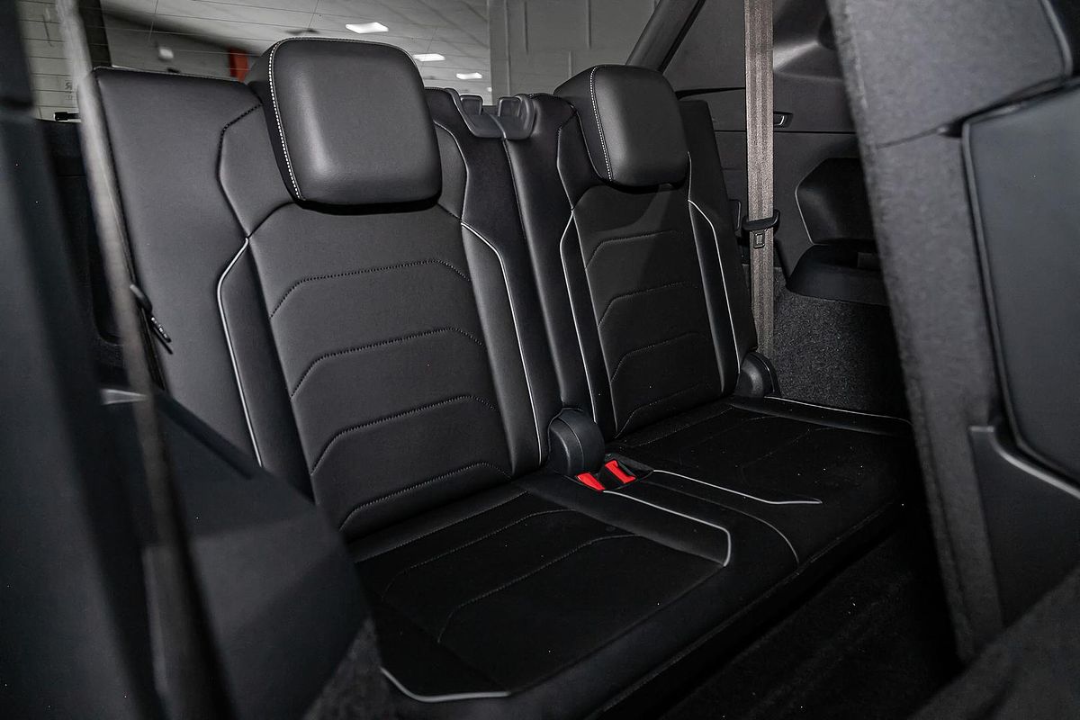 2024 Volkswagen Tiguan Wolfsburg Edition Allspace 5N