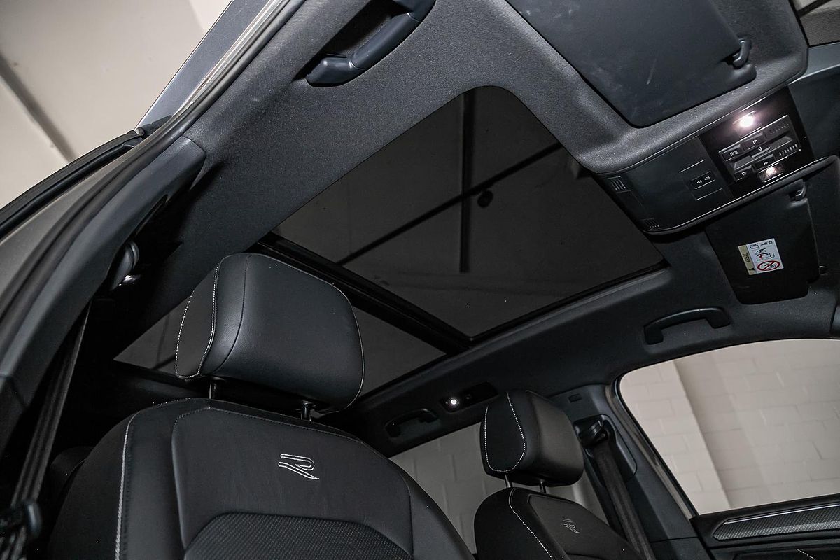 2024 Volkswagen Tiguan Wolfsburg Edition Allspace 5N