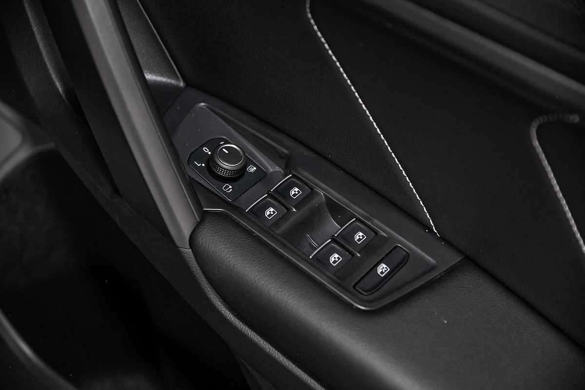 2024 Volkswagen Tiguan Wolfsburg Edition Allspace 5N