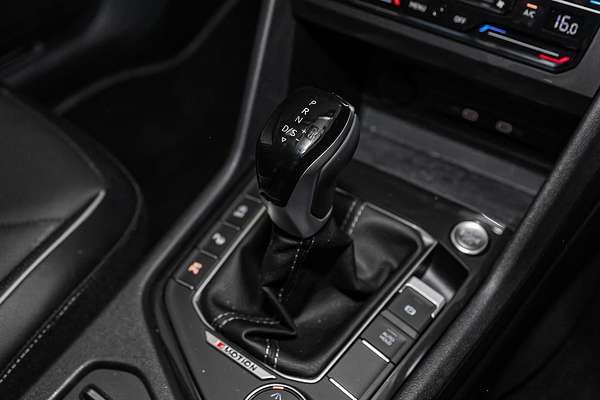 2024 Volkswagen Tiguan Wolfsburg Edition Allspace 5N