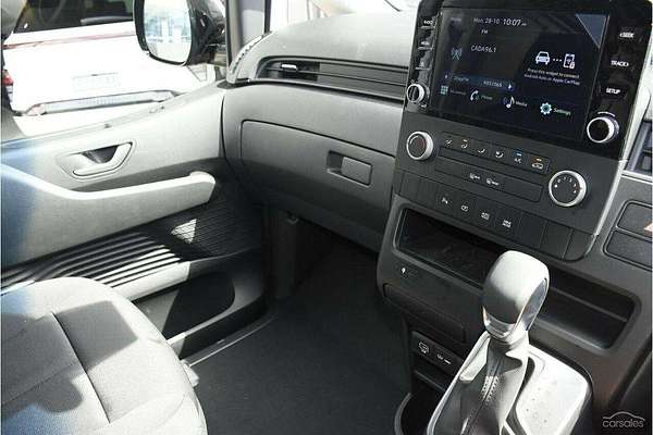 2025 Hyundai STARIA LOAD US4.V3