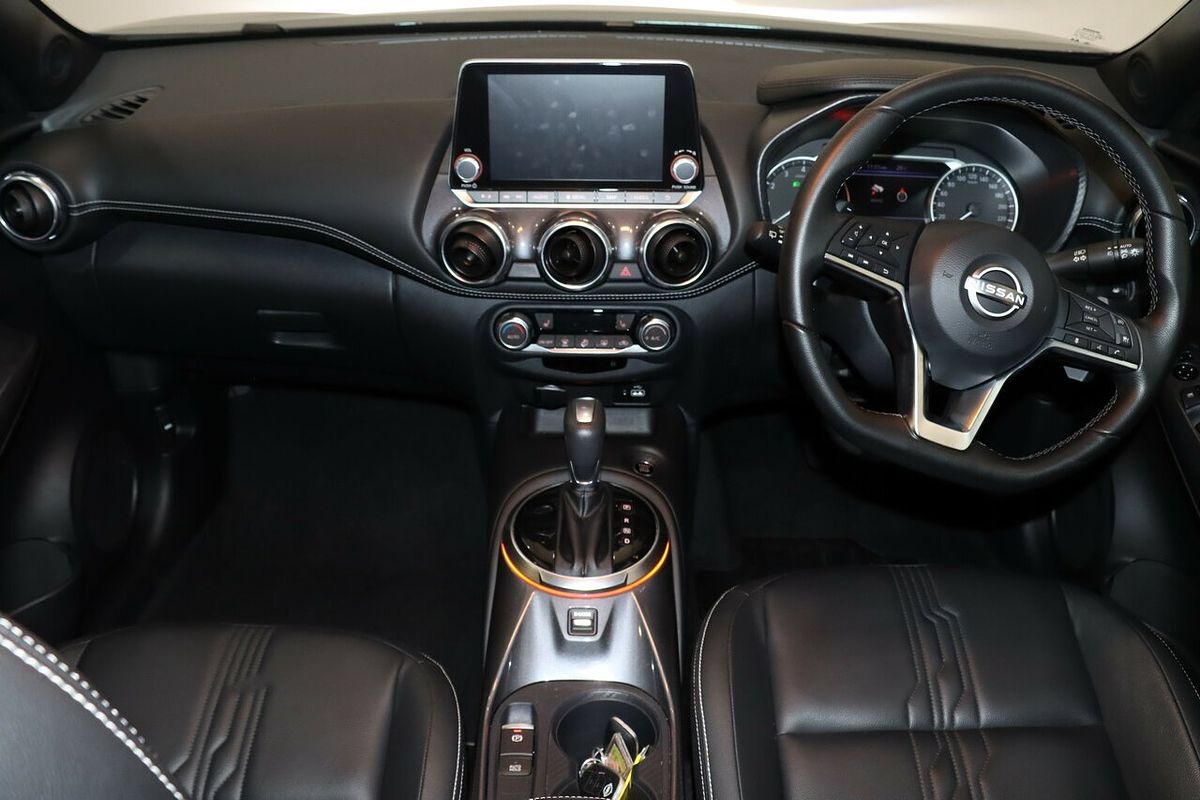 2023 Nissan JUKE ST-L F16