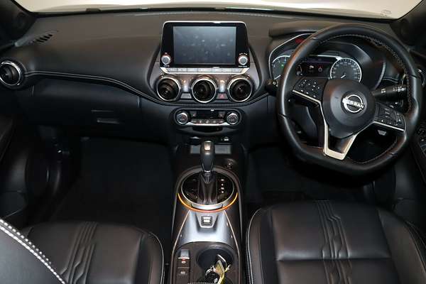2023 Nissan JUKE ST-L F16