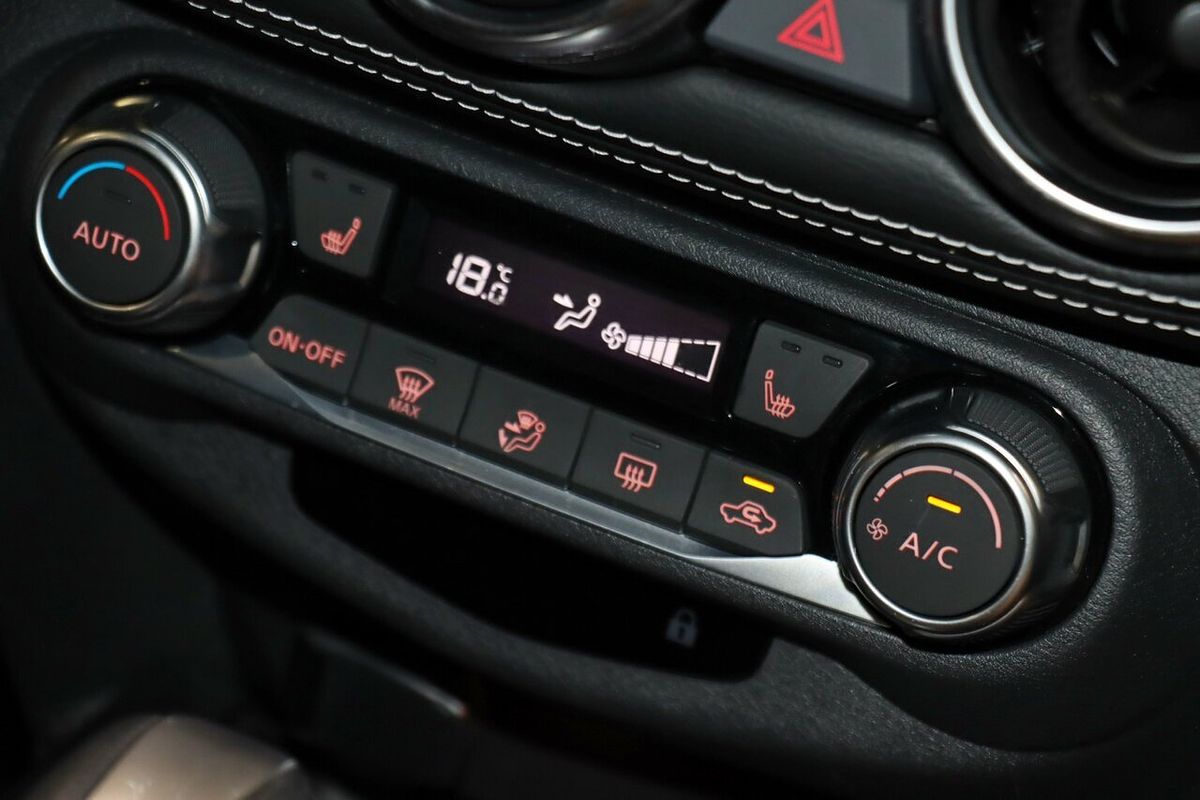2023 Nissan JUKE ST-L F16