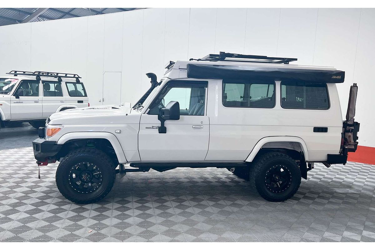 2021 Toyota Landcruiser GXL Troopcarrier VDJ78R