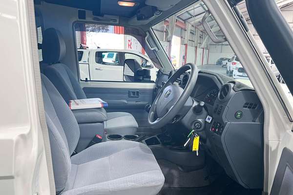 2021 Toyota Landcruiser GXL Troopcarrier VDJ78R