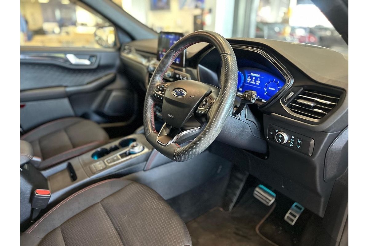 2020 Ford Escape ST-Line ZH