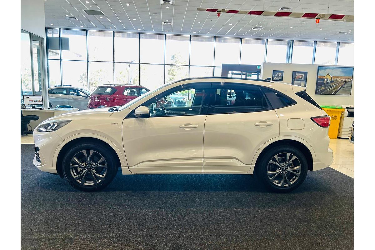 2020 Ford Escape ST-Line ZH