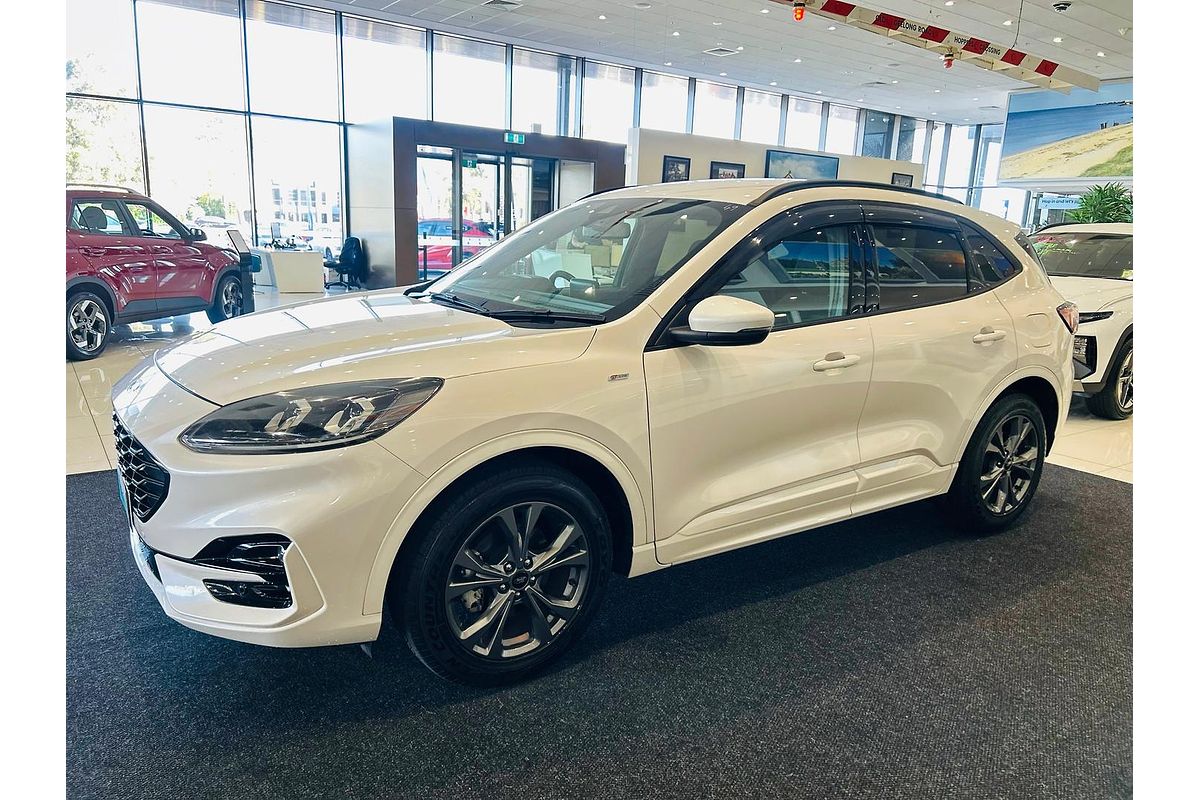 2020 Ford Escape ST-Line ZH