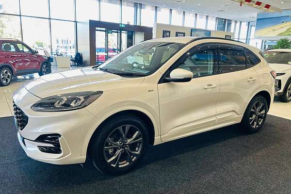 2020 Ford Escape ST-Line ZH