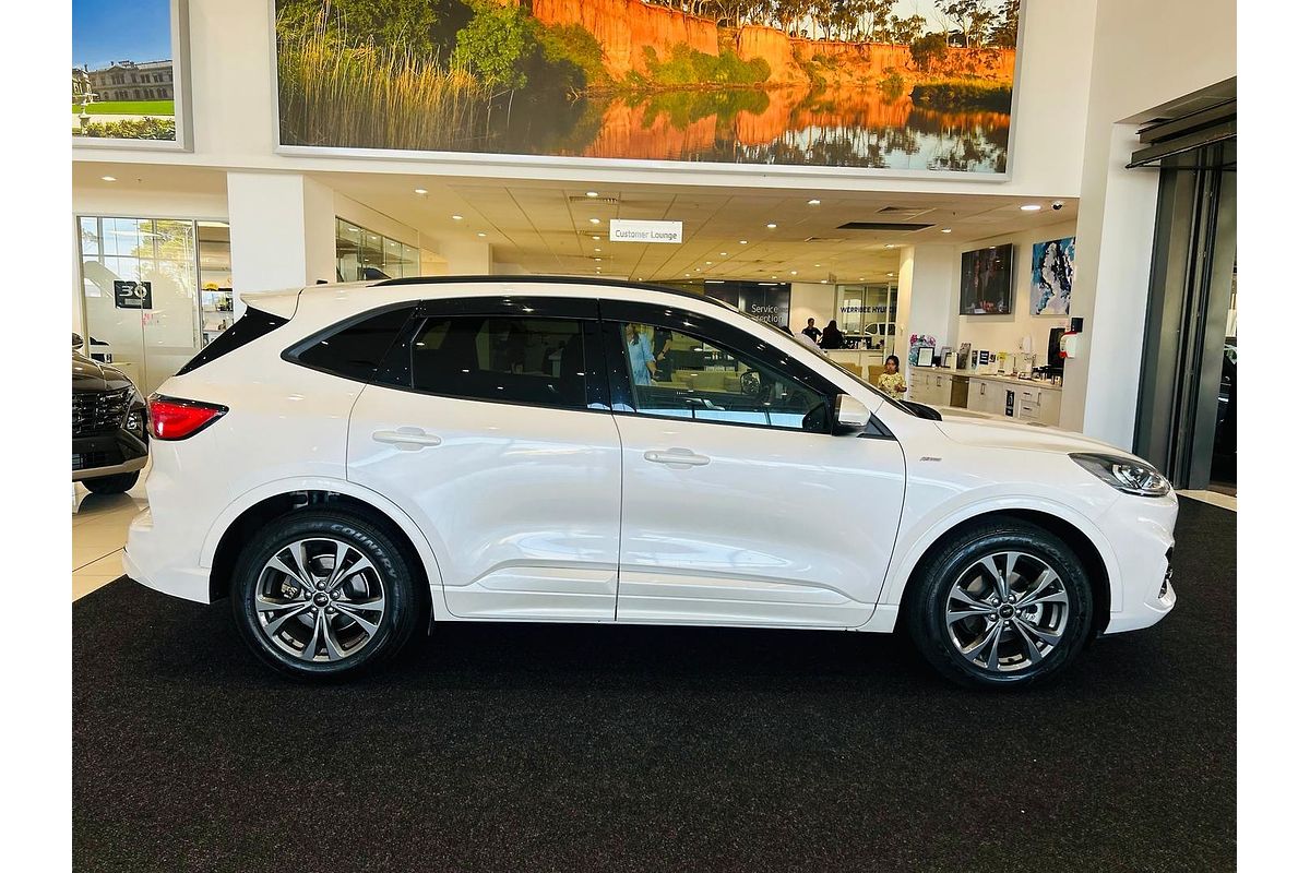 2020 Ford Escape ST-Line ZH