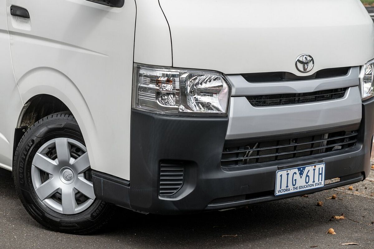 2016 Toyota HiAce LWB TRH201R MY16