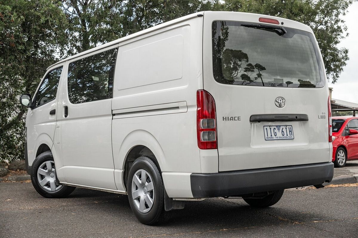 2016 Toyota HiAce LWB TRH201R MY16