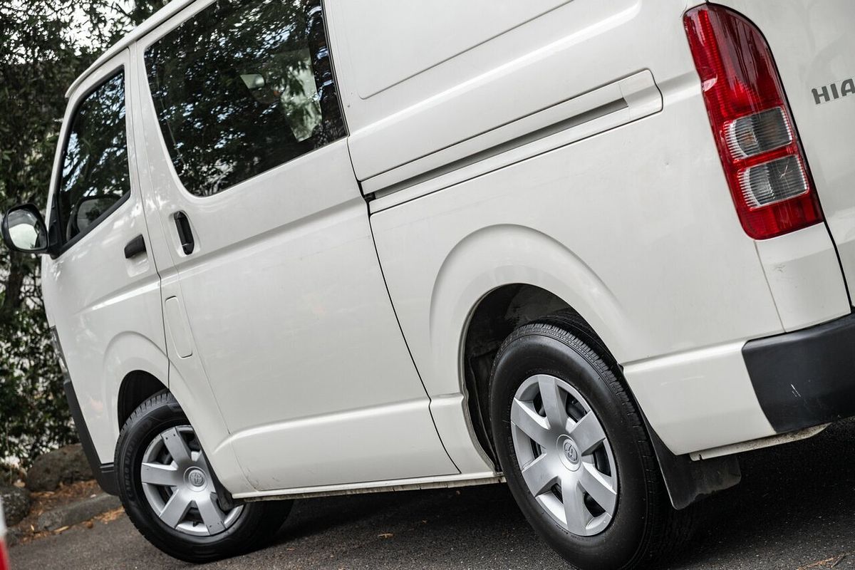 2016 Toyota HiAce LWB TRH201R MY16