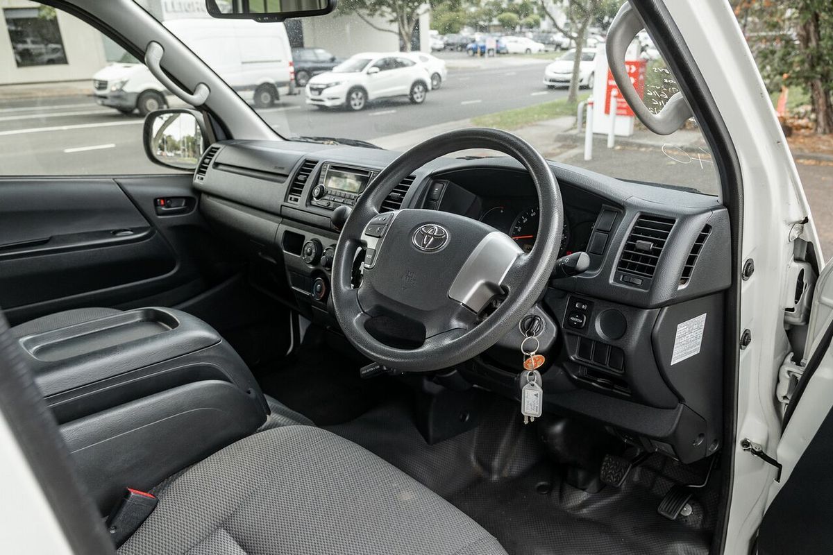 2016 Toyota HiAce LWB TRH201R MY16