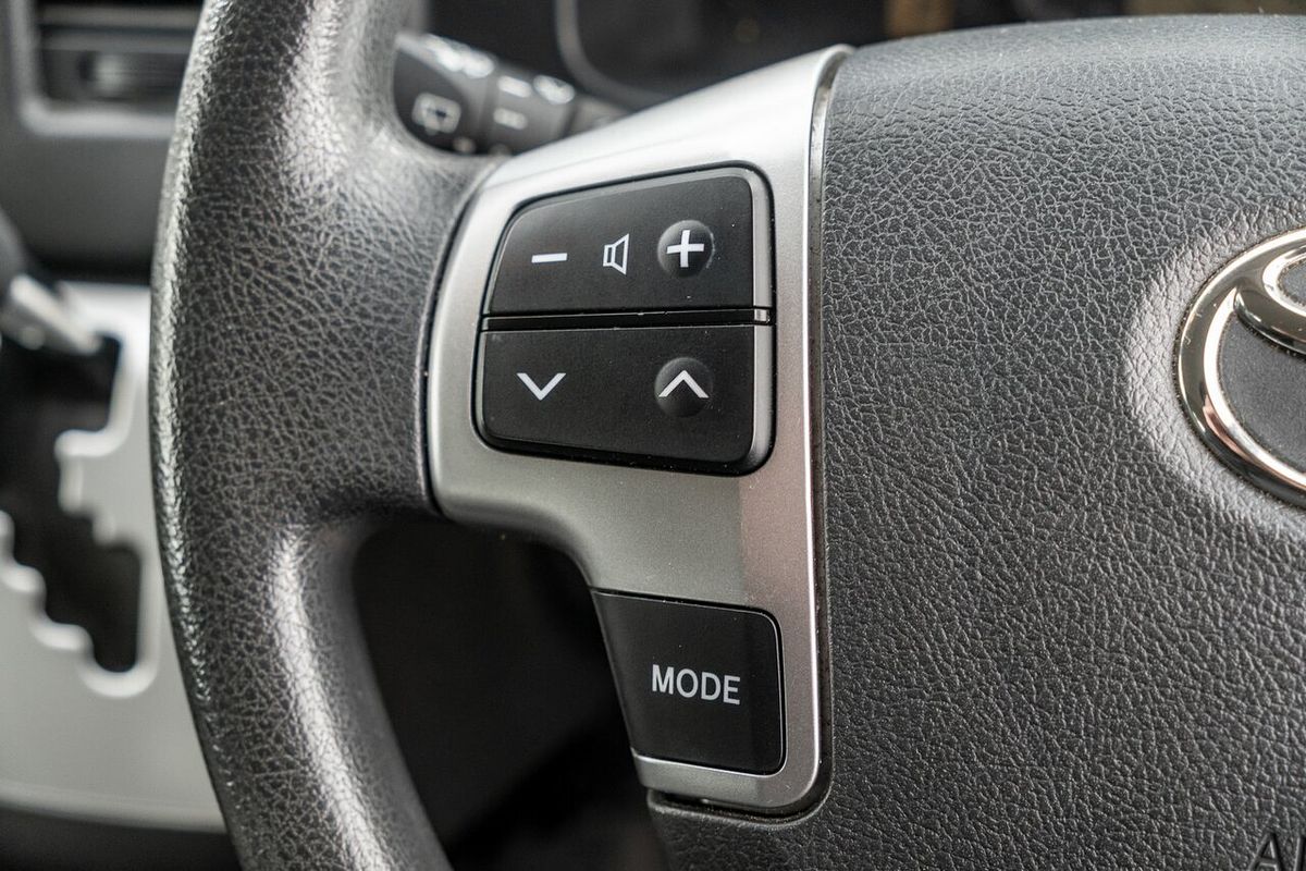2016 Toyota HiAce LWB TRH201R MY16
