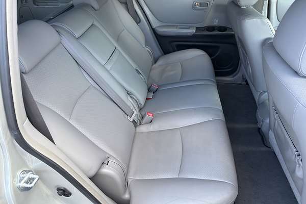 2005 Toyota Kluger CVX MCU28R