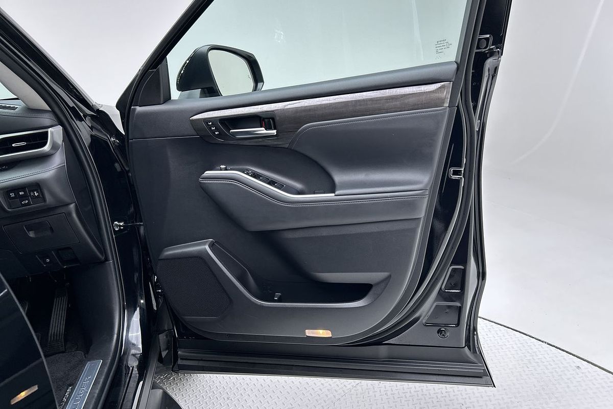2022 Toyota Kluger Grande AXUH78R