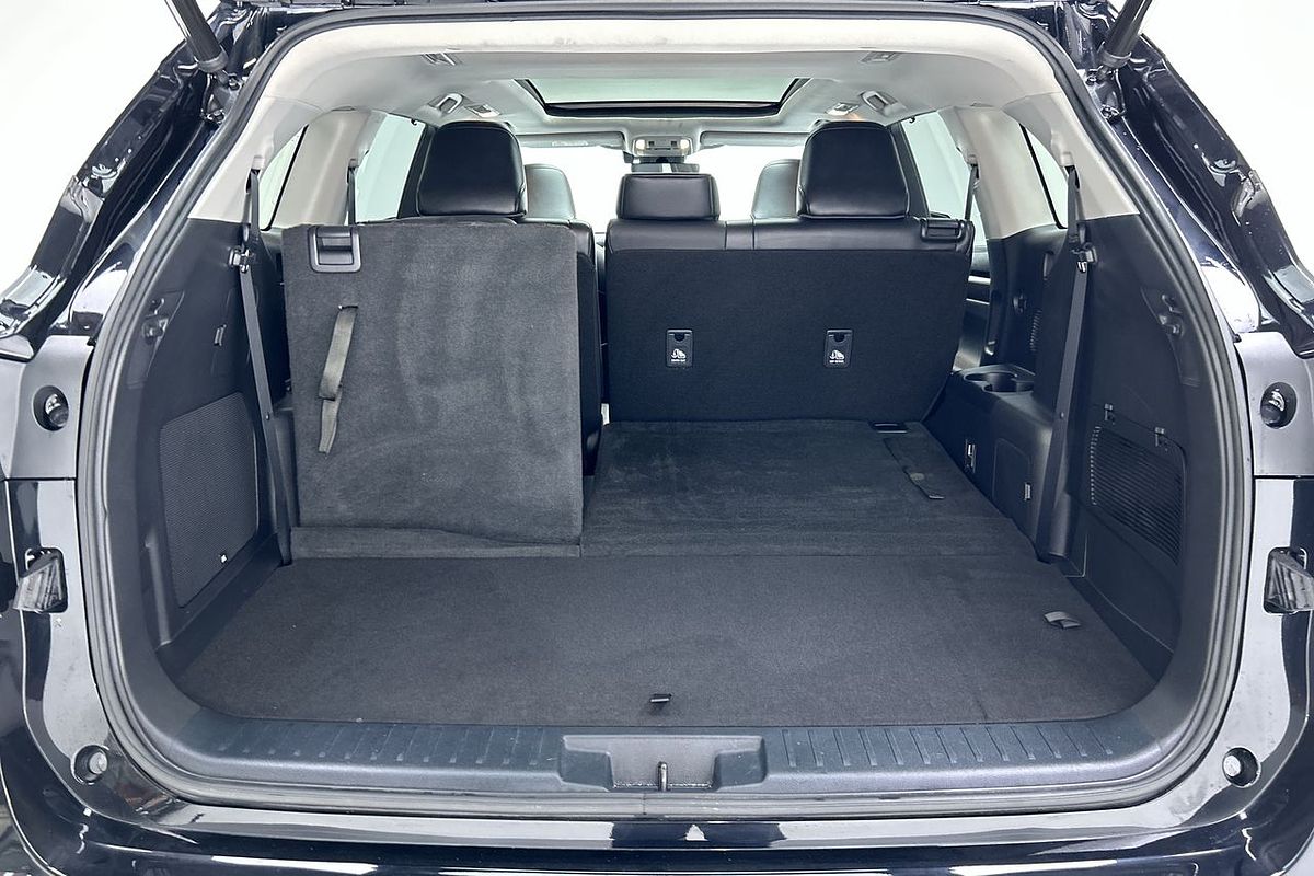 2022 Toyota Kluger Grande AXUH78R