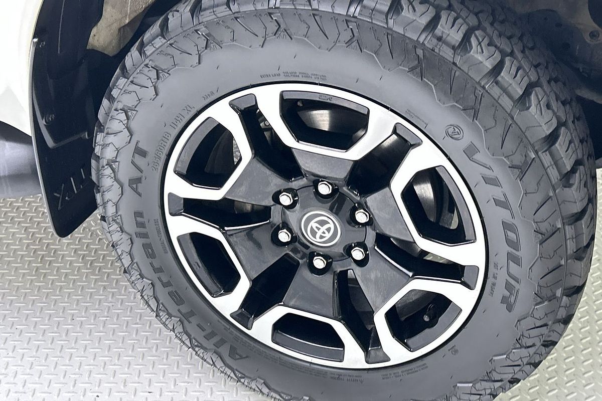 2021 Toyota Hilux SR5 GUN126R 4X4