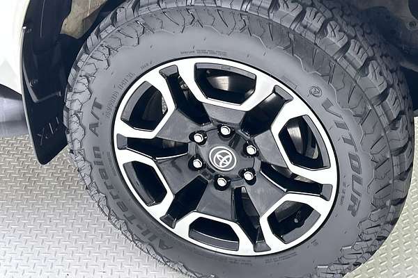 2021 Toyota Hilux SR5 GUN126R 4X4