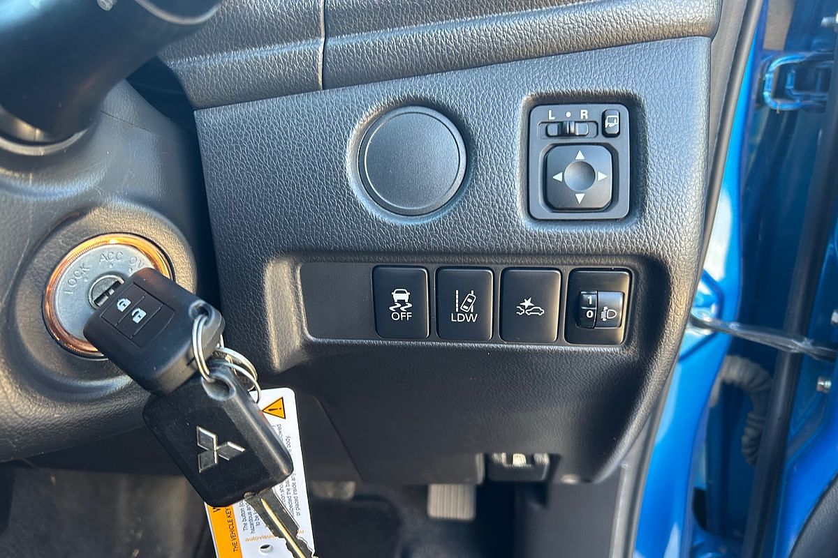 2019 Mitsubishi Triton GLS MR 4X4