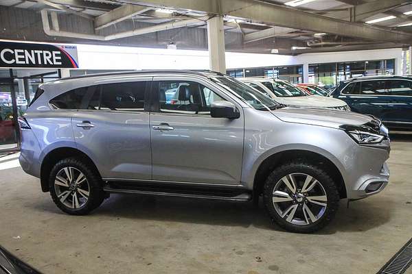 2023 Isuzu MU-X LS-T
