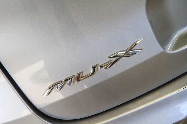 2023 Isuzu MU-X LS-T