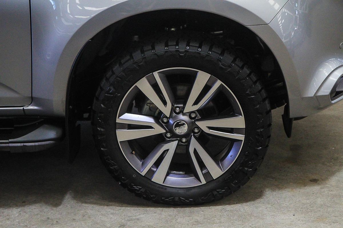 2023 Isuzu MU-X LS-T