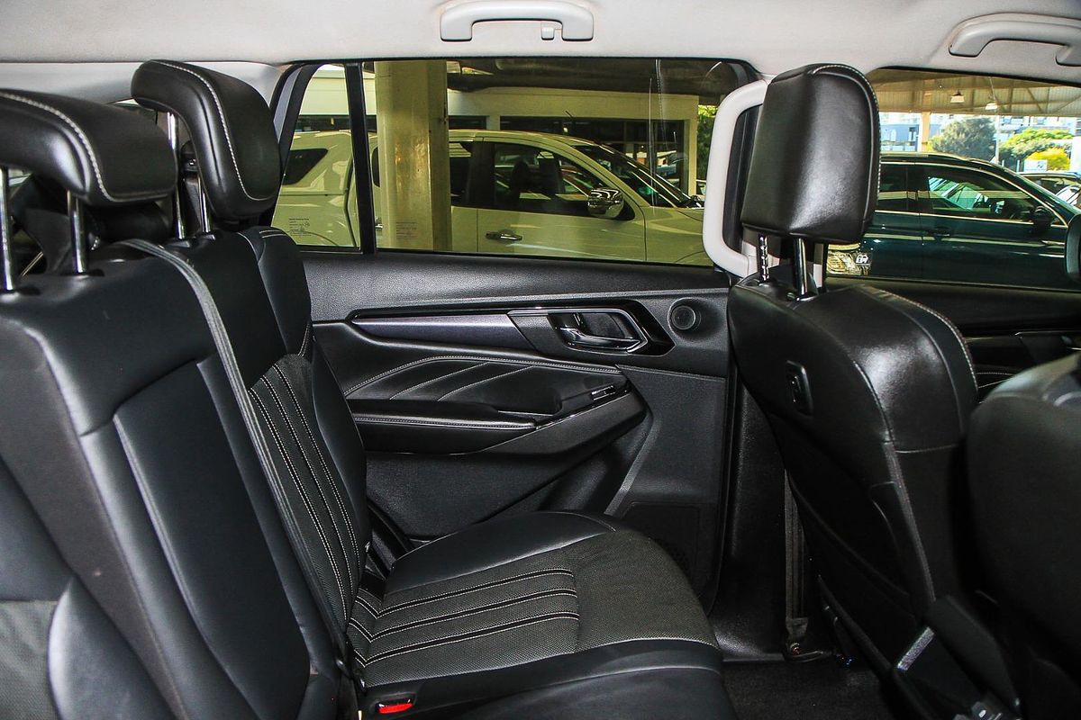 2023 Isuzu MU-X LS-T