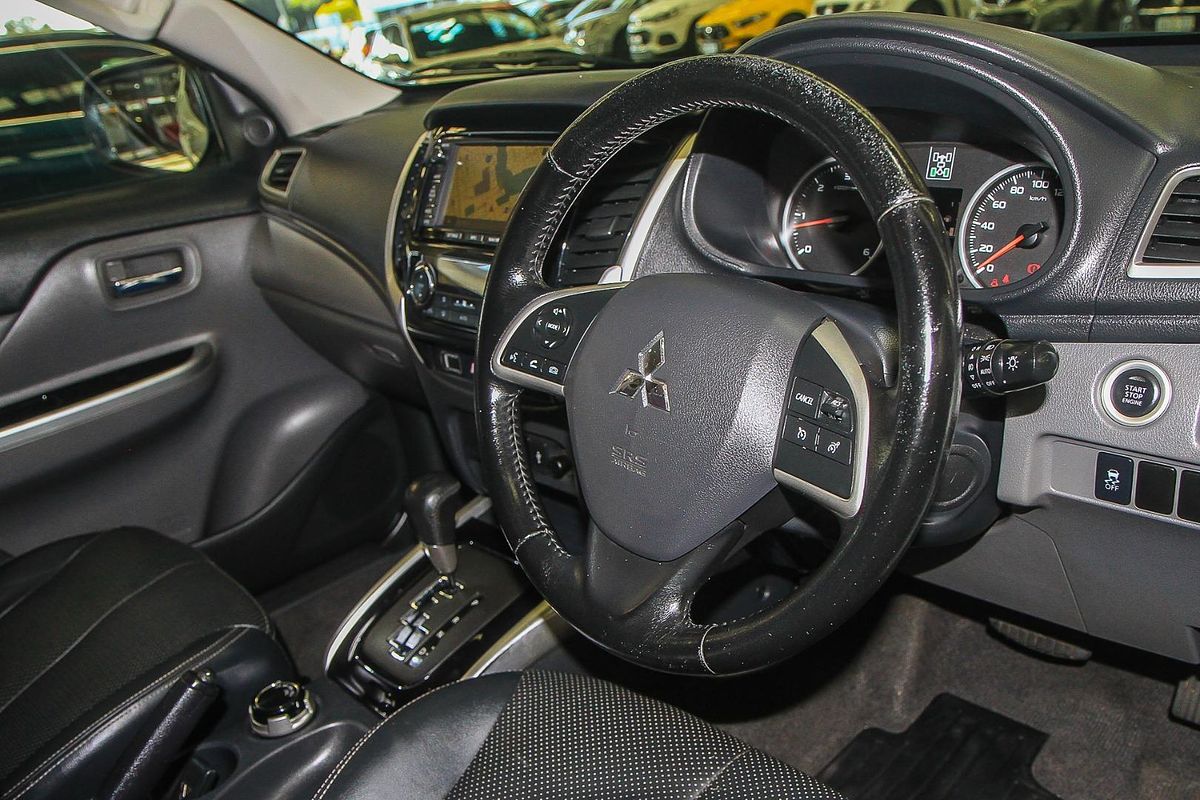 2015 Mitsubishi Triton Exceed MQ 4X4