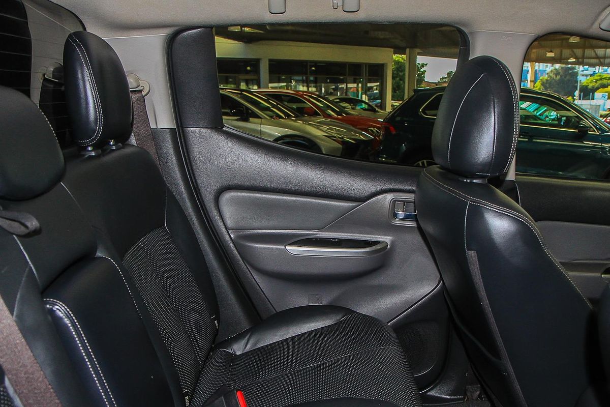 2015 Mitsubishi Triton Exceed MQ 4X4