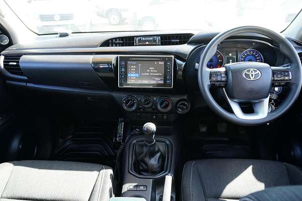 2020 Toyota Hilux SR GUN126R 4X4