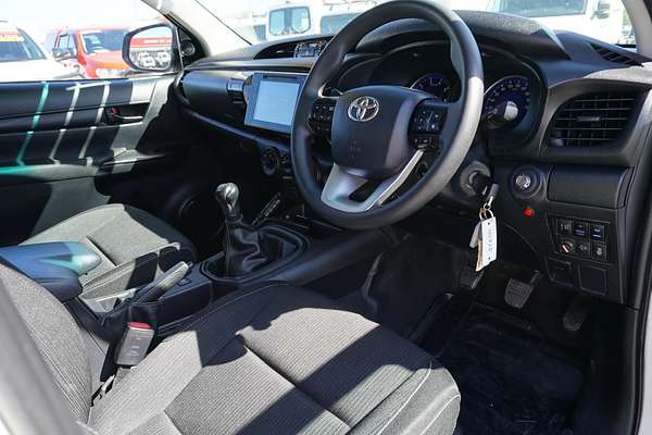 2020 Toyota Hilux SR GUN126R 4X4