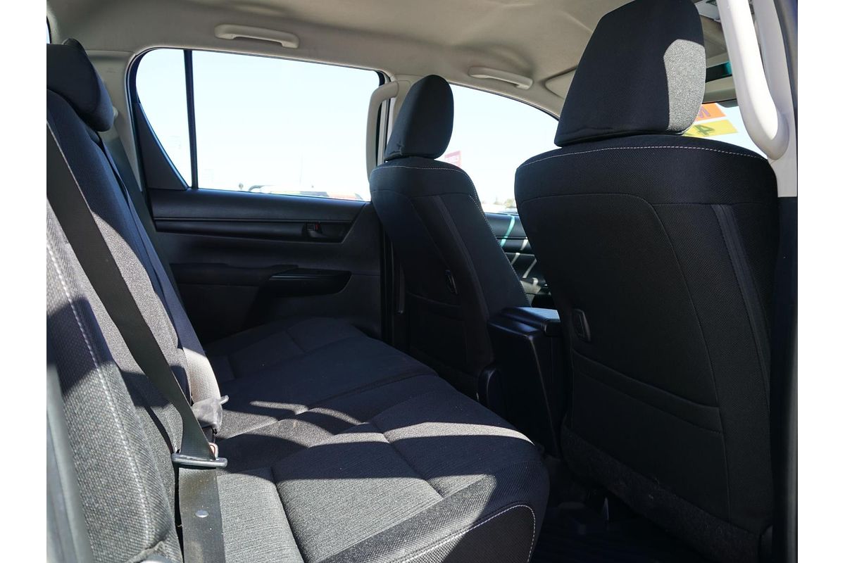 2020 Toyota Hilux SR GUN126R 4X4