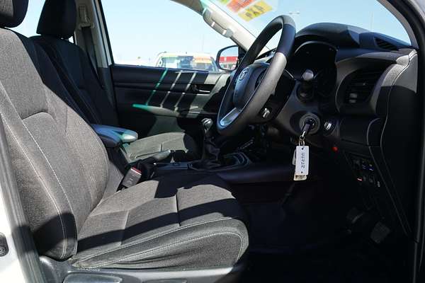 2020 Toyota Hilux SR GUN126R 4X4
