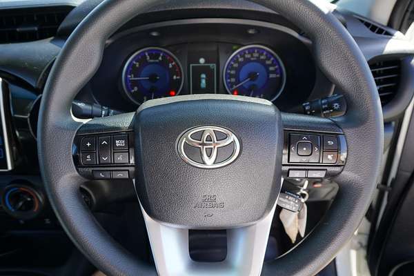 2020 Toyota Hilux SR GUN126R 4X4