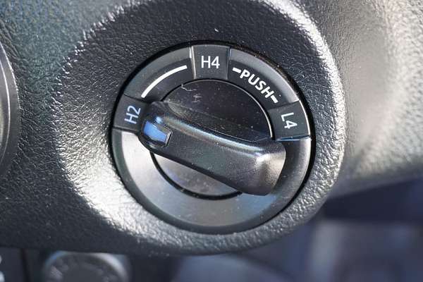 2020 Toyota Hilux SR GUN126R 4X4