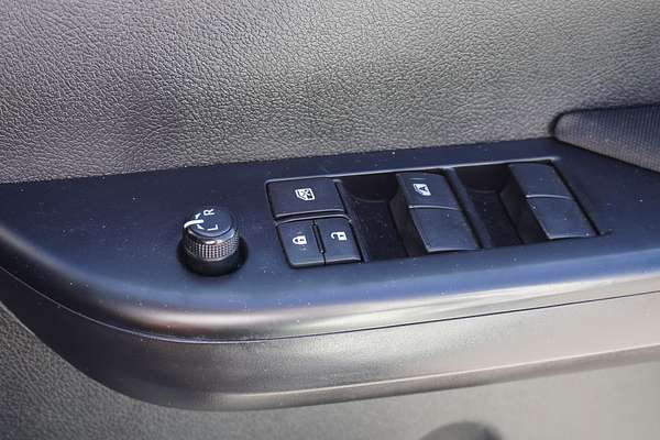 2020 Toyota Hilux SR GUN126R 4X4