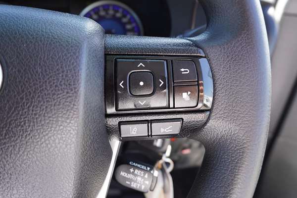 2020 Toyota Hilux SR GUN126R 4X4