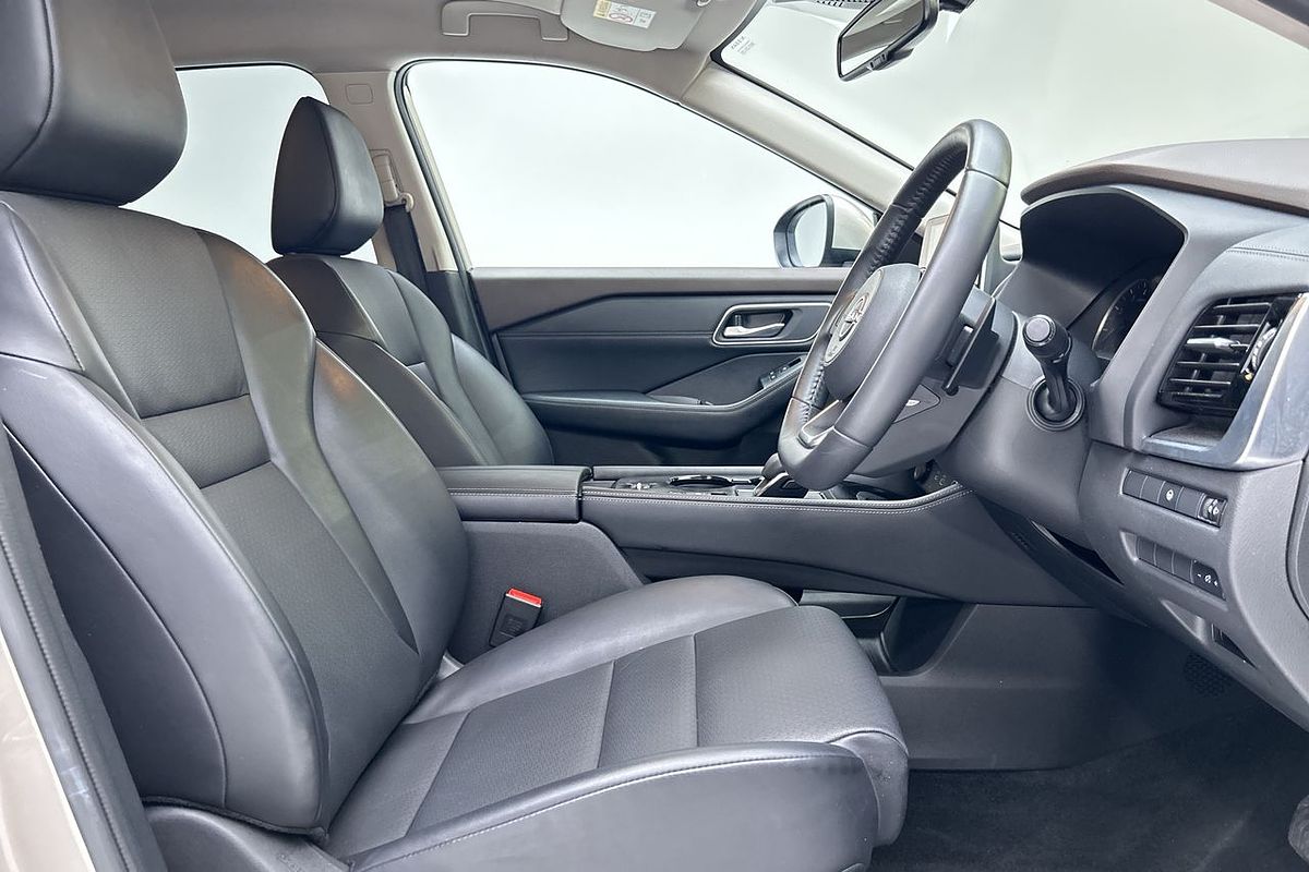 2023 Nissan X-TRAIL ST-L T33
