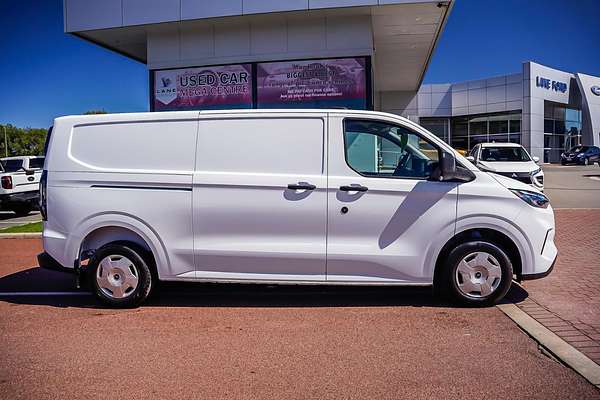 2024 Ford Transit Custom Trend SWB AV SWB