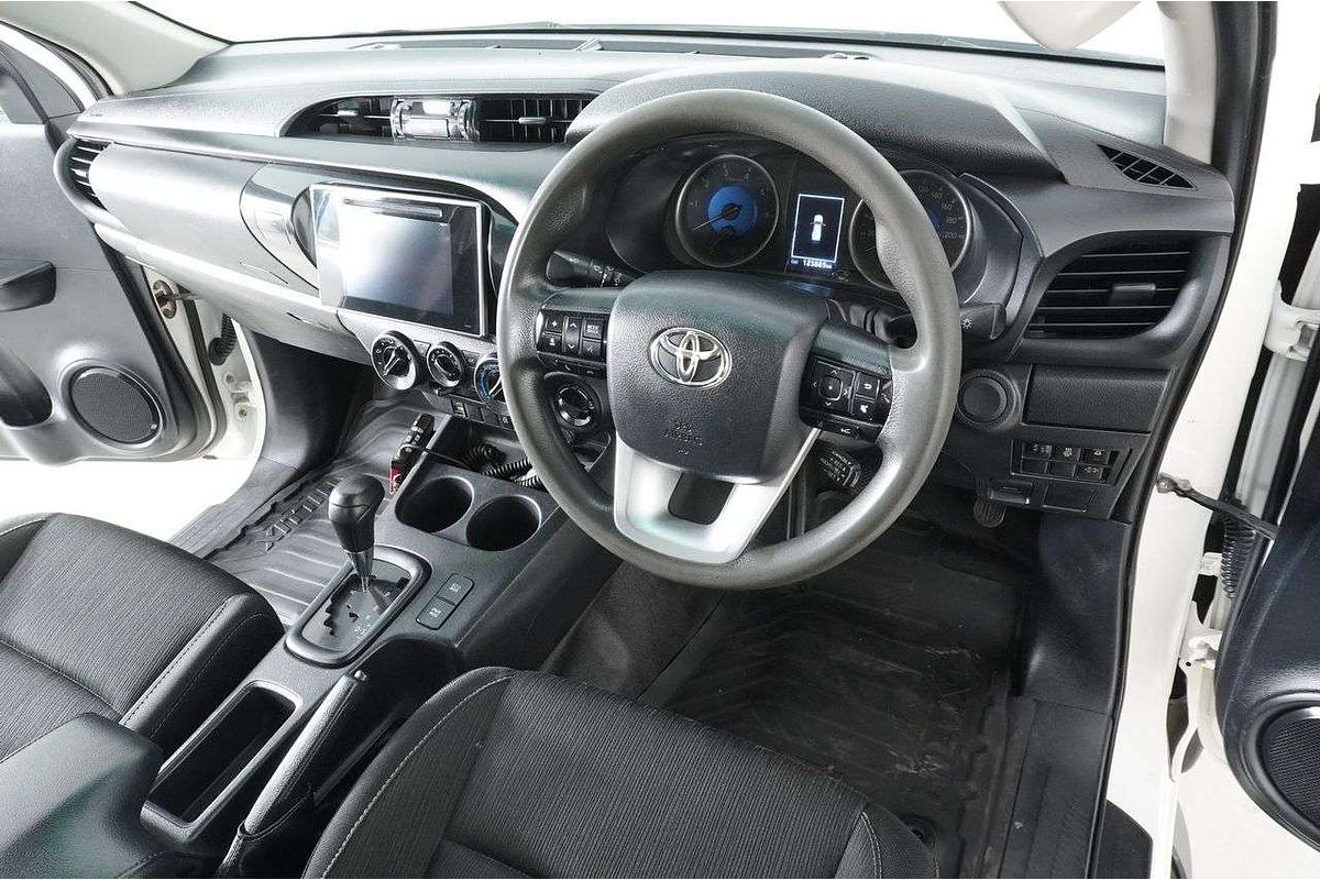 2020 Toyota HILUX SR (4x4) GUN126R MY19 UPGRADE 4X4