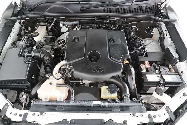 2020 Toyota HILUX SR (4x4) GUN126R MY19 UPGRADE 4X4