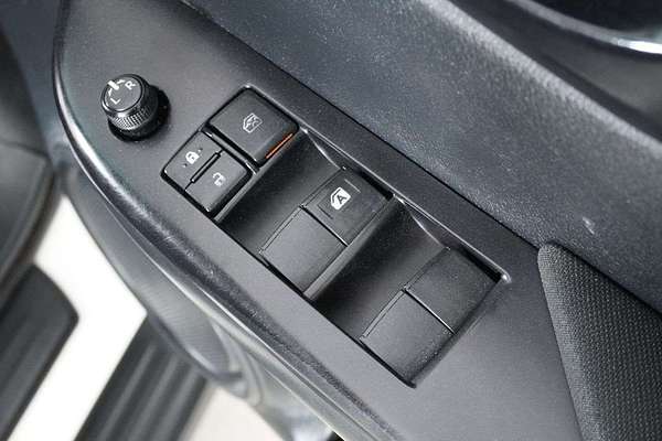 2020 Toyota HILUX SR (4x4) GUN126R MY19 UPGRADE 4X4