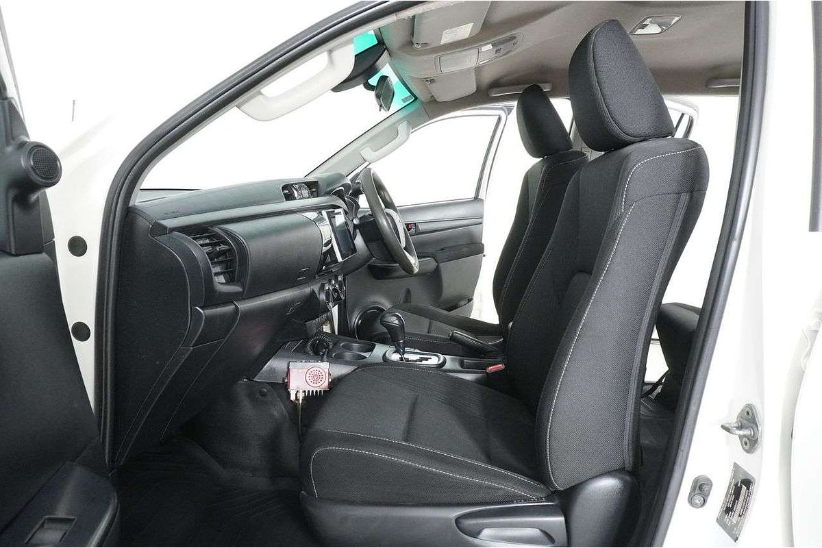 2020 Toyota HILUX SR (4x4) GUN126R MY19 UPGRADE 4X4