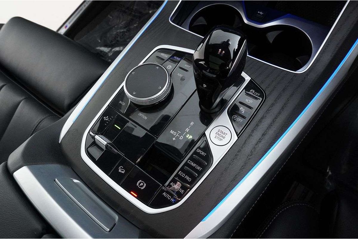 2022 BMW X7 xDrive30d G07